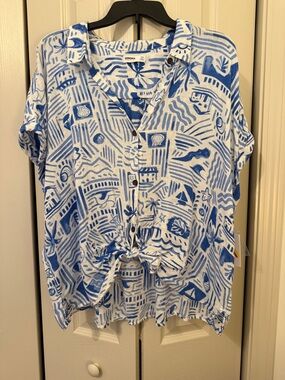 Sonoma Blue & White Printed Button-Front Tie-Hem Linen Camp Shirt